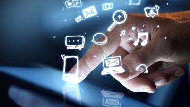 想開發(fā)個(gè)軟件,是自己組織團(tuán)隊(duì)好還是外包給軟件公司?